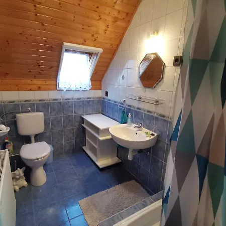 Szoloskert Apartamento *