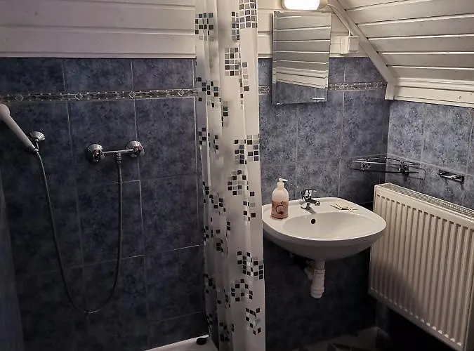 Szoloskert צ'רסגטומאי