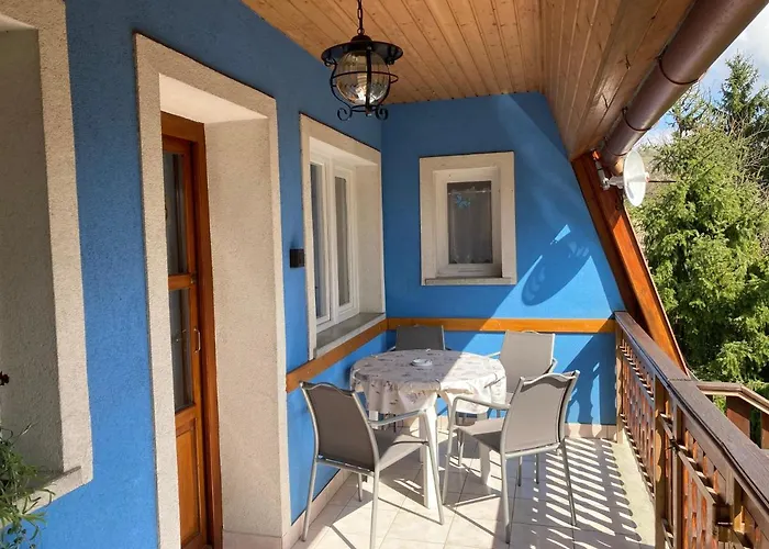 Szoloskert דירה צ'רסגטומאי