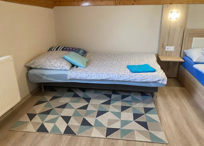 Szoloskert דירה צ'רסגטומאי